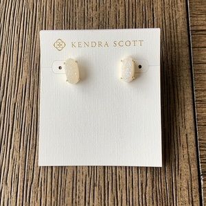 Kendra Scott Betty Iridescent Gold Stud Earrings